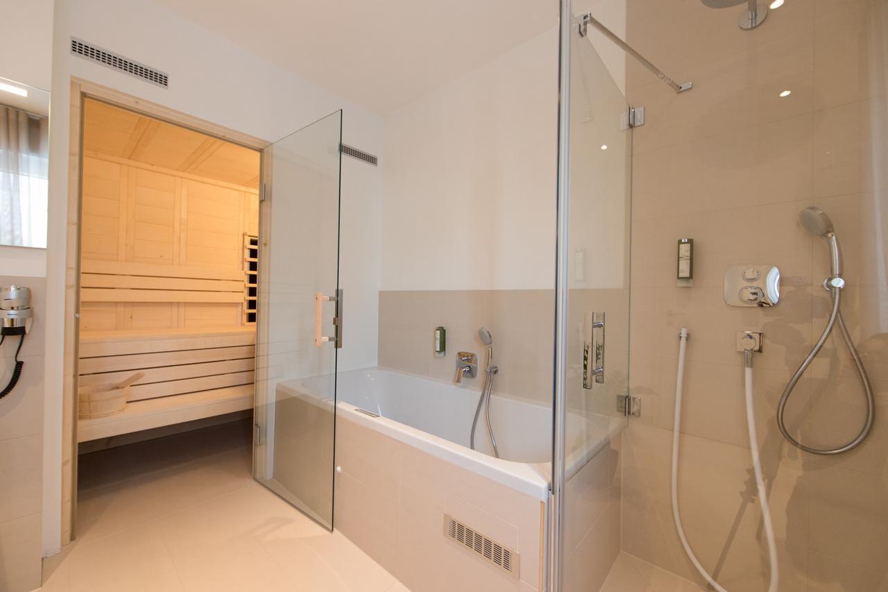 Vitus Steyr Hotel & Spa Suites Bagian luar foto