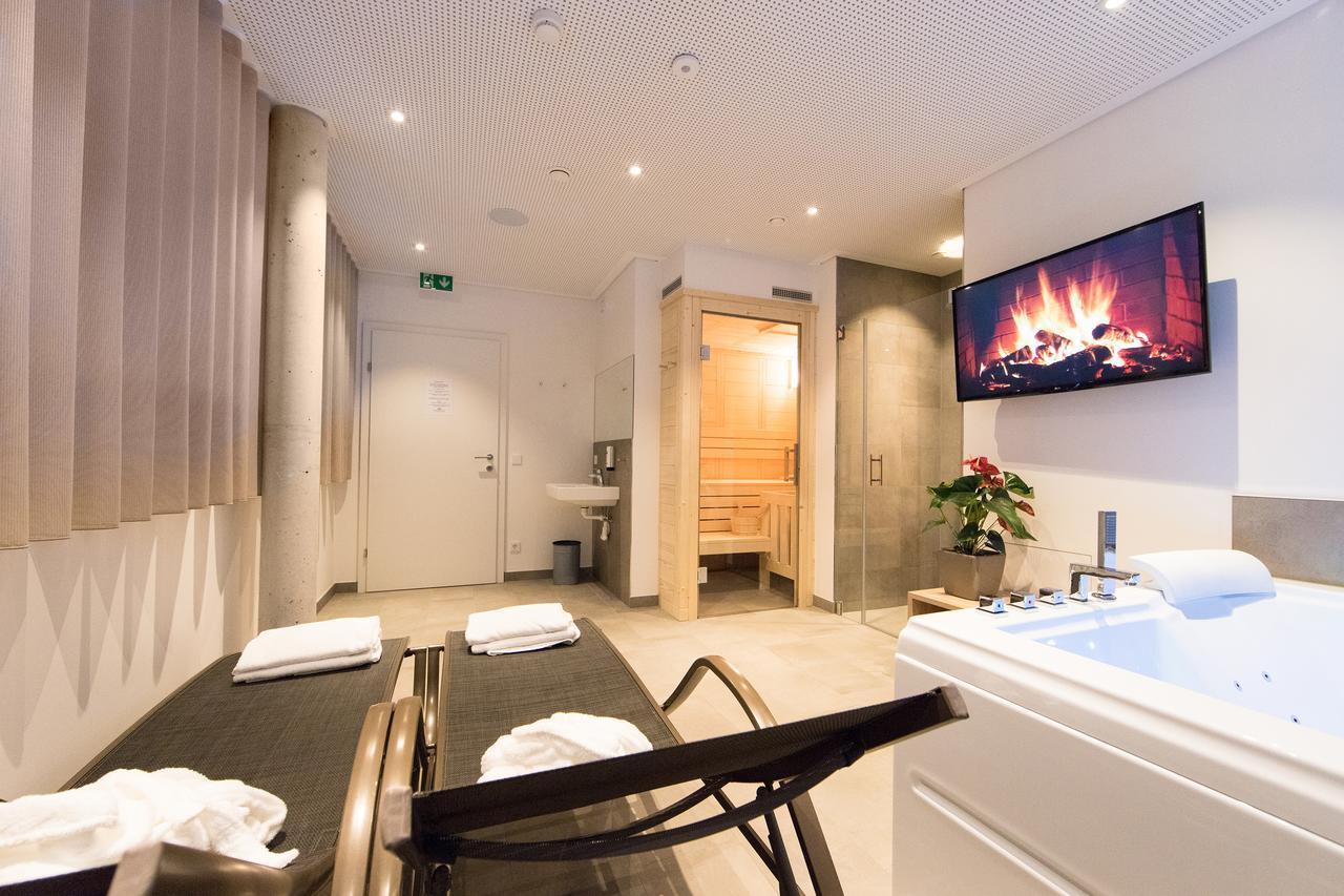 Vitus Steyr Hotel & Spa Suites Bagian luar foto